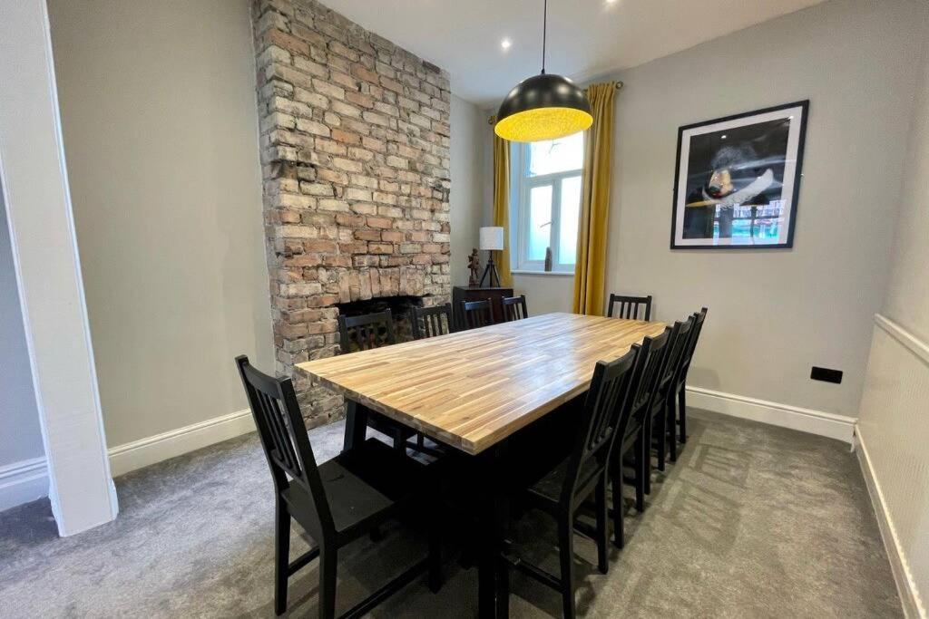 Large House Near Victoria Park For Groups, 10 Mins Bus To City Centre Cardiff Exterior foto