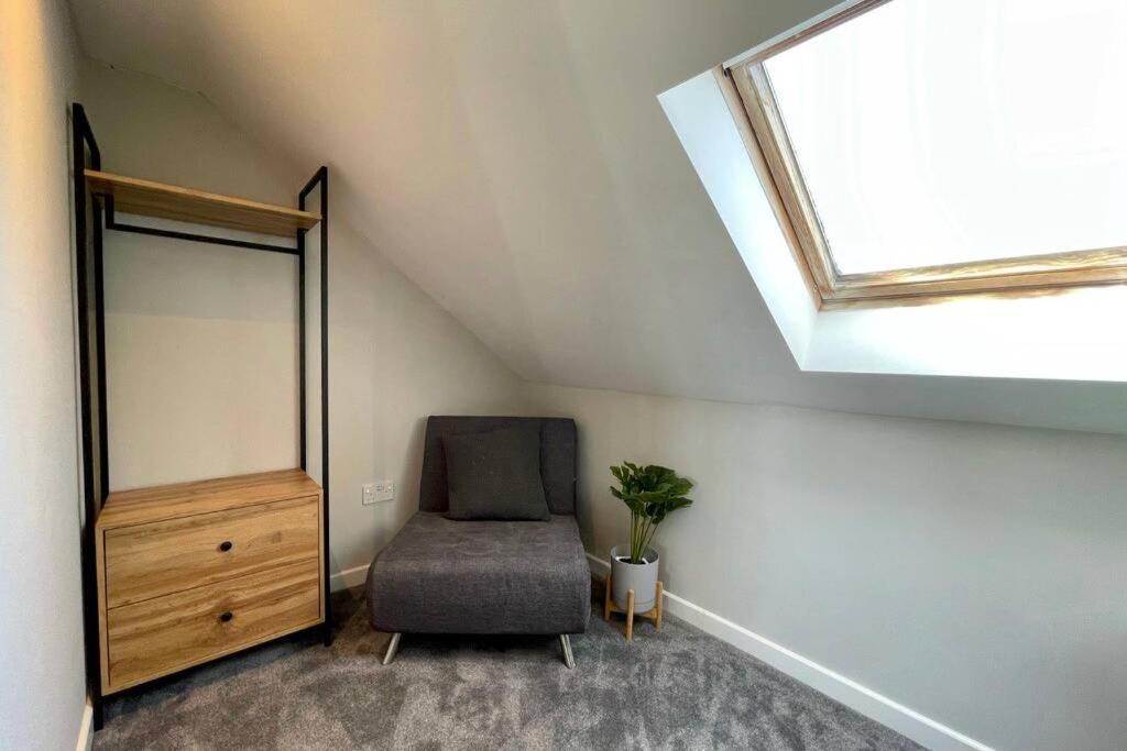 Large House Near Victoria Park For Groups, 10 Mins Bus To City Centre Cardiff Exterior foto